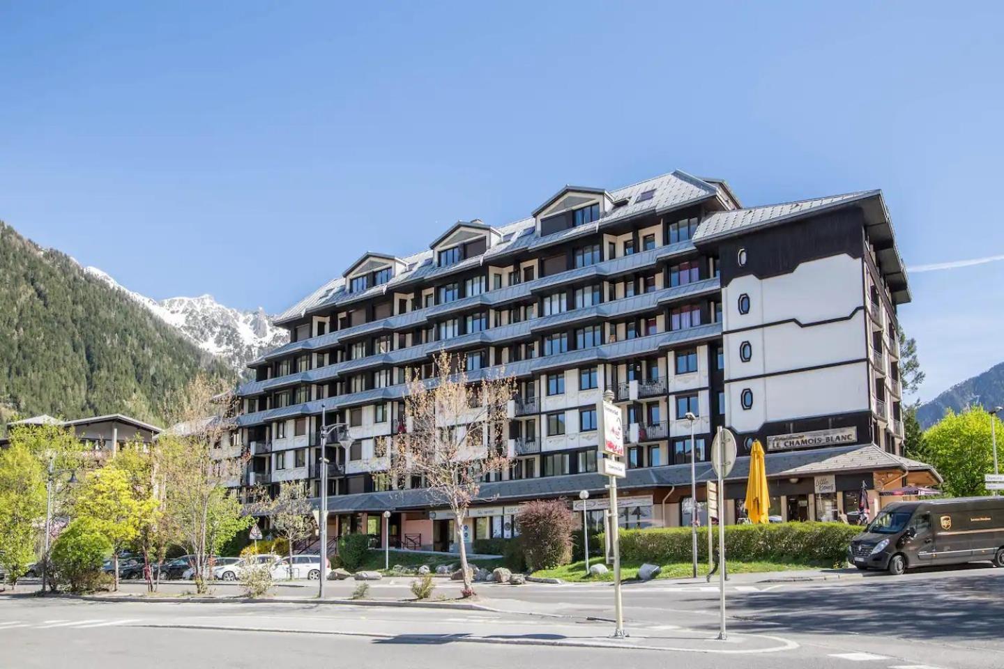 Vue Montblanc Magique En Centre-Ville Avec Parking Chamonix Mont Blanc Exterior foto